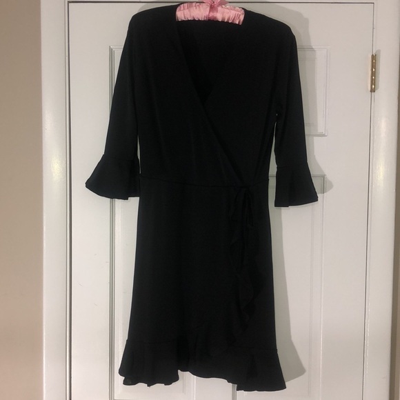 BRAND NEW Ruffled Faux Wrap Dress with Stretch for All Your Holiday Events! NWOT - Picture 2 of 5